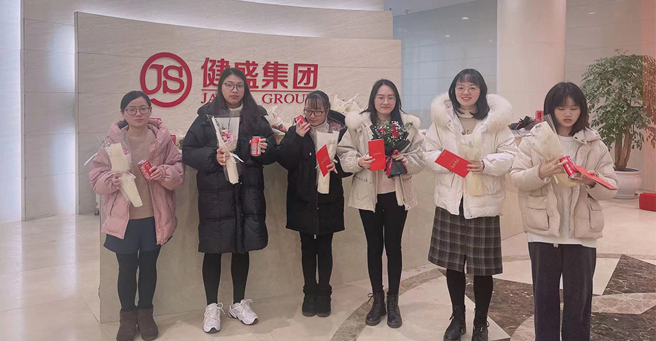 健盛戶外拓展訓(xùn)練